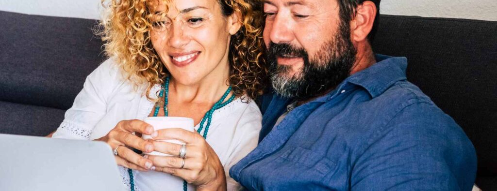 Cómo asegurar una buena visión a los 40 y 50 años 2 Pareja de 40