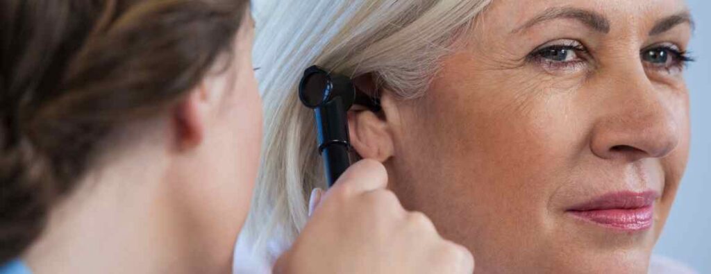 <strong>Cómo prevenir la pérdida auditiva en la edad adulta</strong> 10 Perdida audicion adultos
