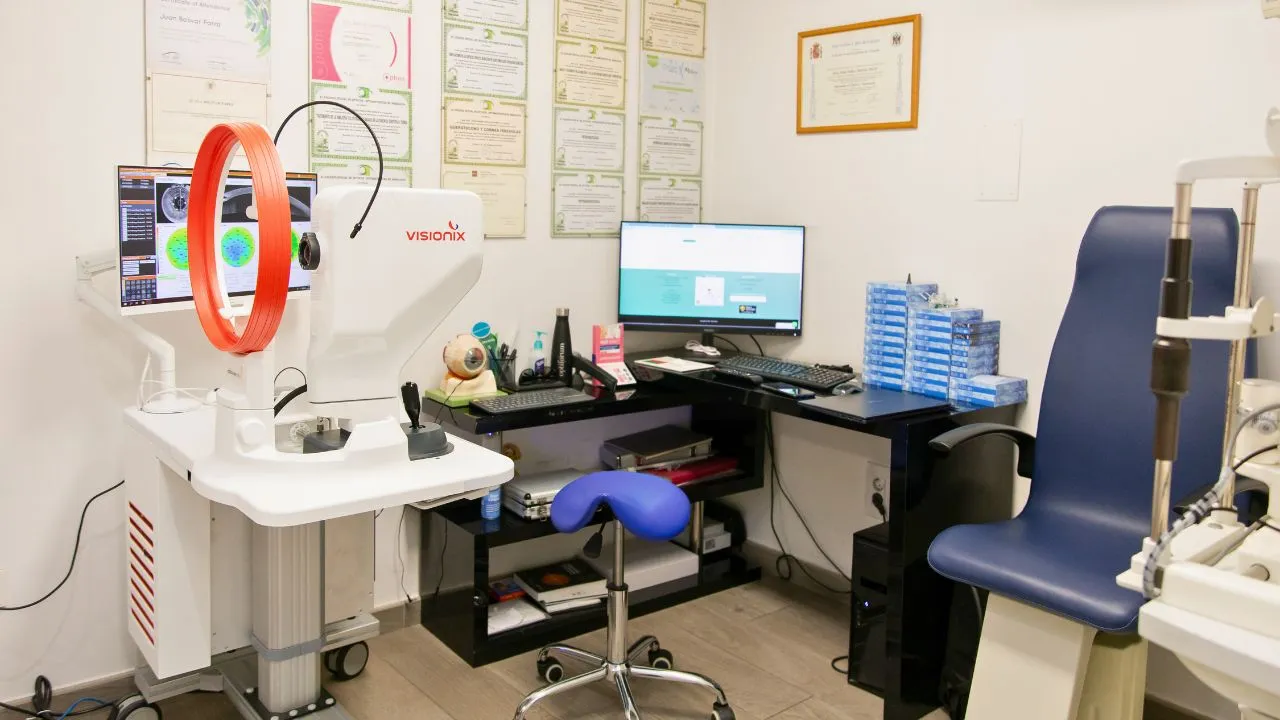 gabinete Óptica Real en Alcalá la Real